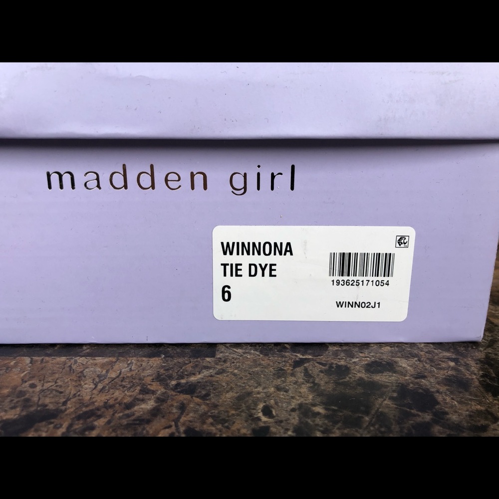 NEW Madden Girl Winnona Flatform High-Top Sneakers - Picture 10 of 10